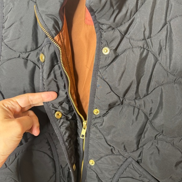 J.Crew Vest Women XL Black Signature Puffer Quilted Excursion Superwarm Full Zip - Picture 2 of 8